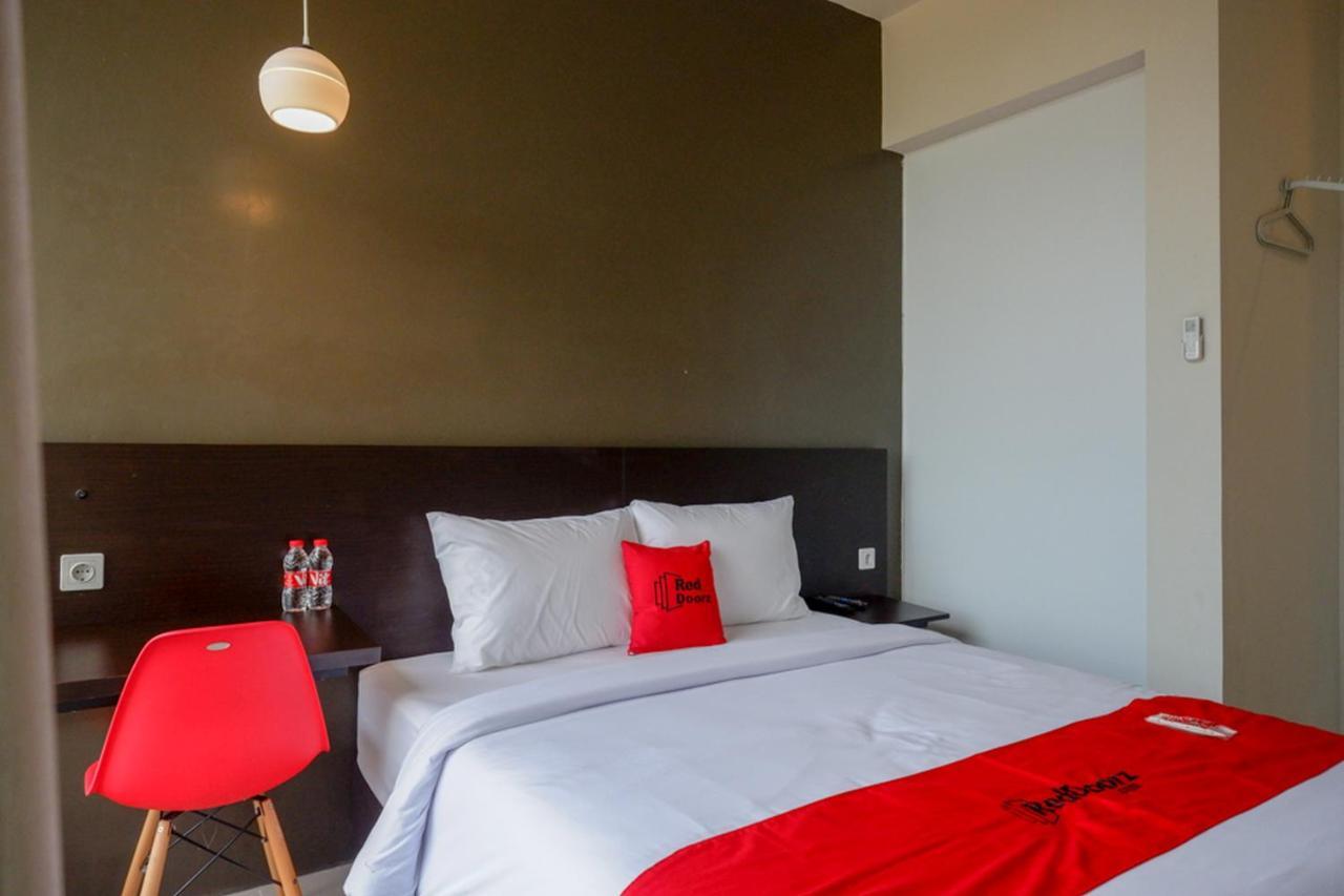 Reddoorz Plus Near Solo Baru Екстериор снимка