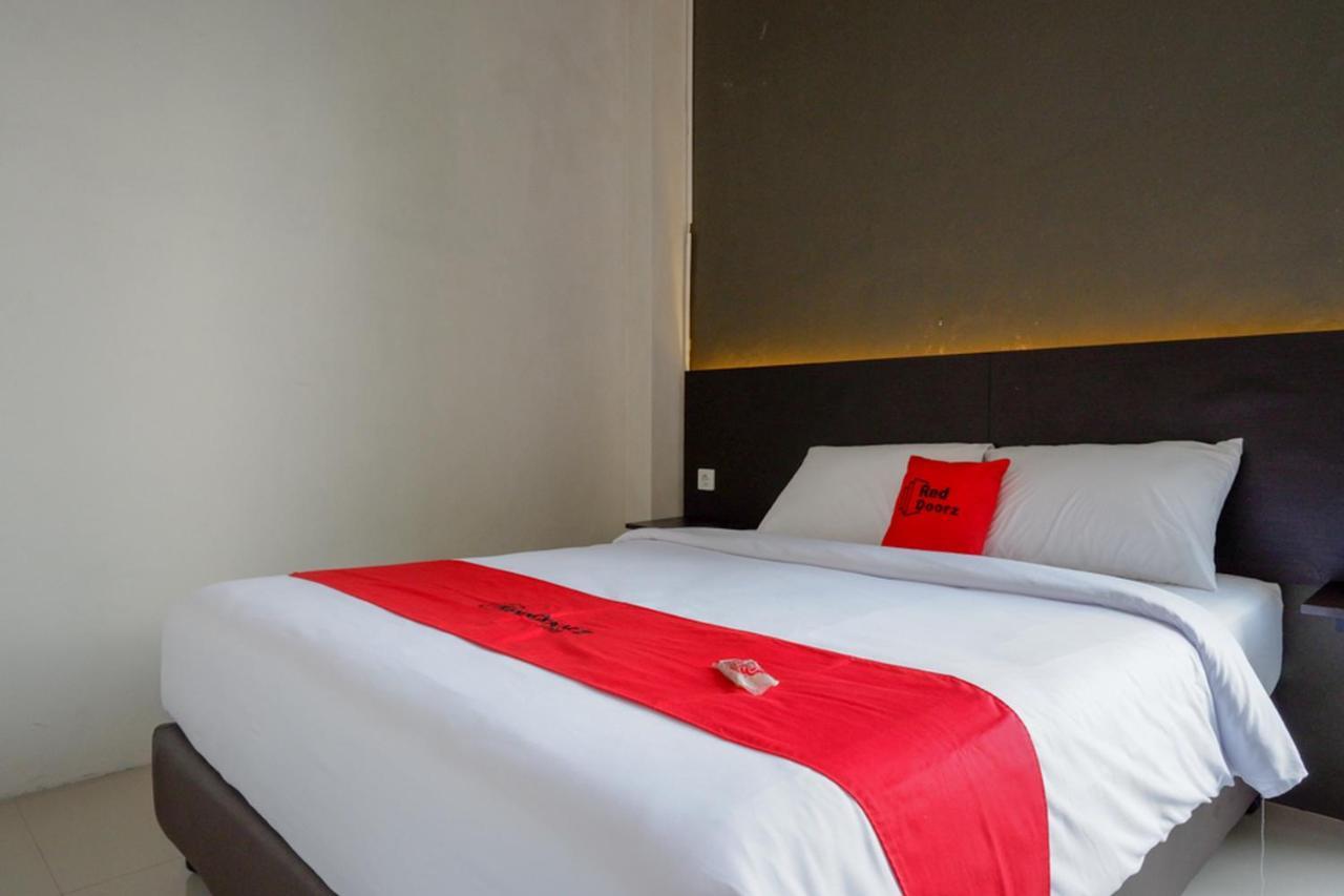 Reddoorz Plus Near Solo Baru Екстериор снимка