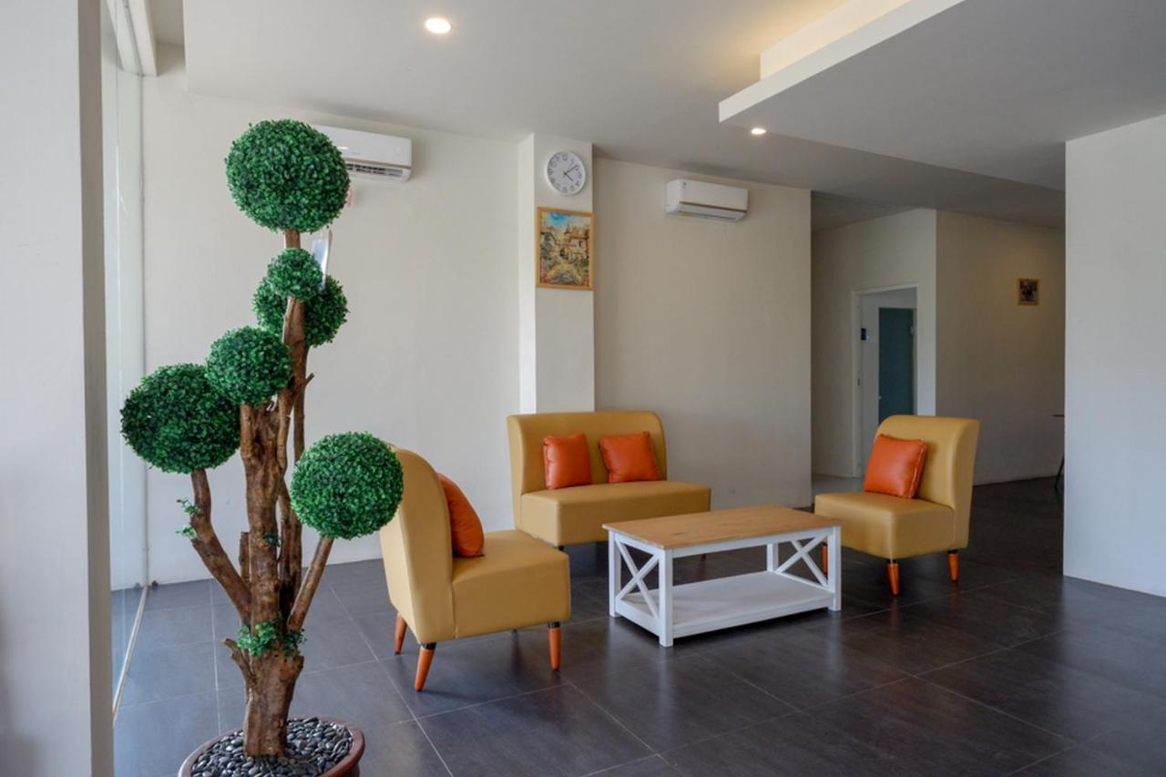 Reddoorz Plus Near Solo Baru Екстериор снимка