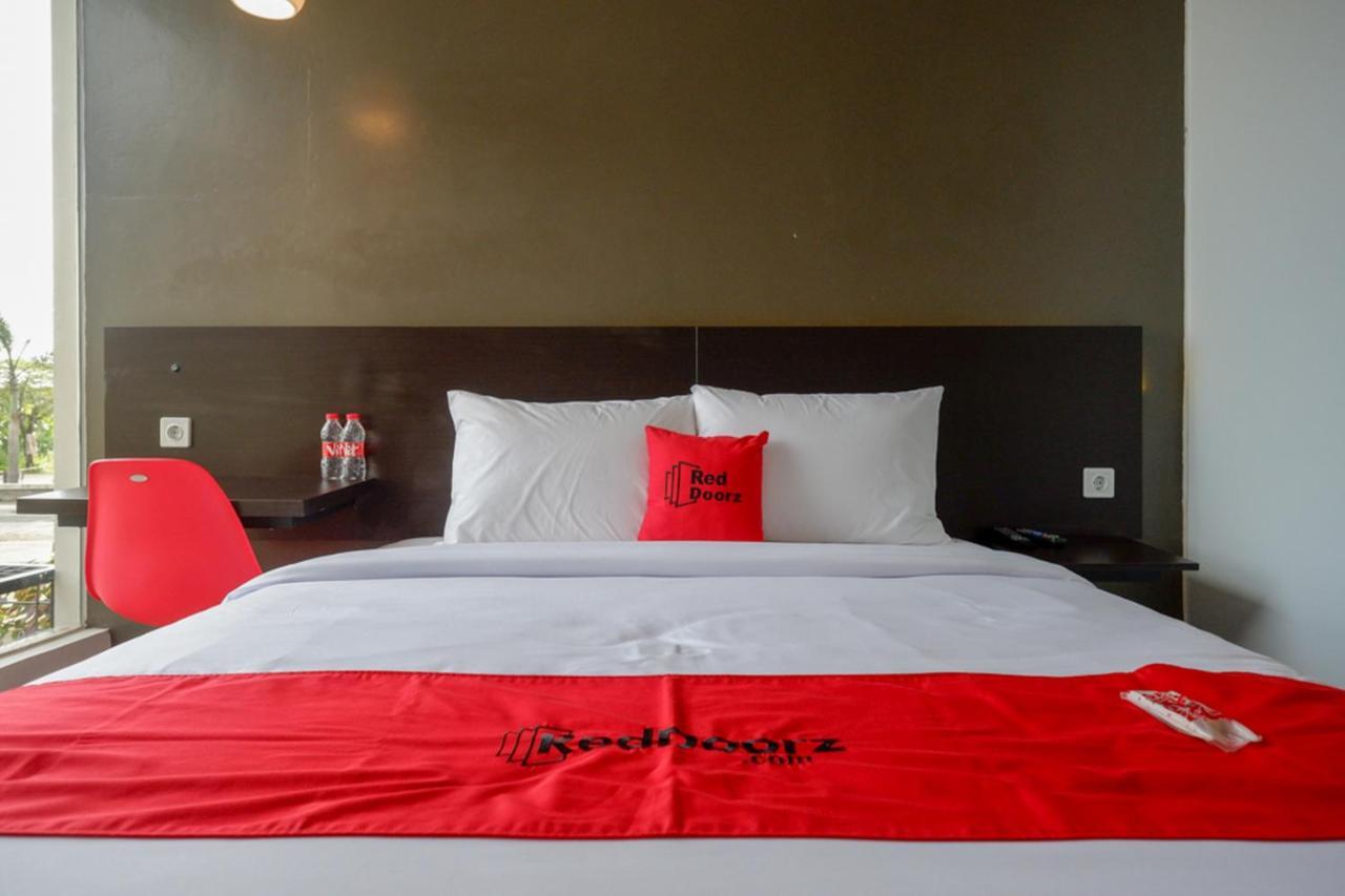 Reddoorz Plus Near Solo Baru Екстериор снимка